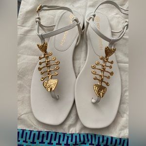 Tory Burch Capri Fish Sandal, Size 7